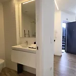A Proa Do Moliceiro - Iconik Design Αβέιρο