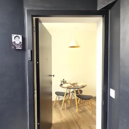 A Proa Do Moliceiro - Iconik Design *