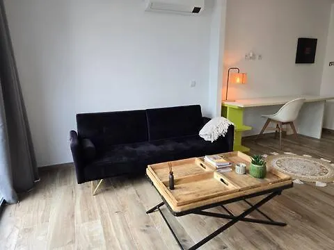 Iconik Design Daire *